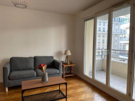 
                                                                                        Location
                                                                                         Location très beau meublé T2 Montrouge