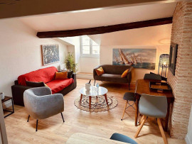 
                                                                                        Location
                                                                                         Loft de charme meublé 35m² en hyper centre