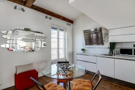 Location
Loft moderne et original au coeur du Marais (loyer tout inclus)