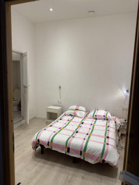 
                                                                                        Location
                                                                                         Loft pour deux étudiants. Au centre de Marseille.