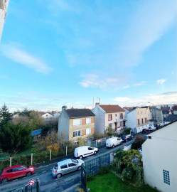 Location
Loft soigné et parfait proche du centre ville (Vitry-sur-Seine) (loyer tout inclus)