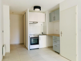 
                                                                                        Location
                                                                                         Logement dans le quartier de St Victor
