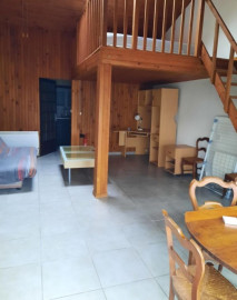 
                                                                                        Location
                                                                                         Logement idéal étudiant, calme proche de la ville
