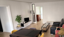 
                                                                                        Location
                                                                                         Logement spacieux et lumineux