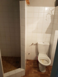 
                                                                                        Location
                                                                                         Logement très calme et centre ville à proximité