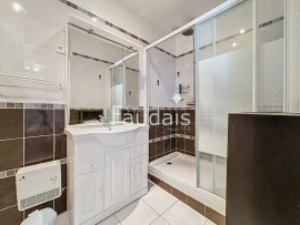 
                                                                                        Vente
                                                                                         LONGERE RENOVEE CONDE SUR VIRE - 10 MIN DE ST LO