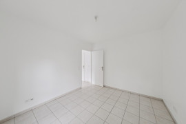 Vente
Lot 02 St Denis