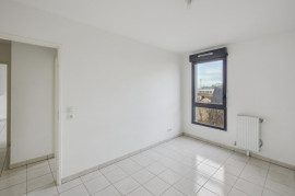 
                                                                                        Vente
                                                                                         Saint Denis lot 10