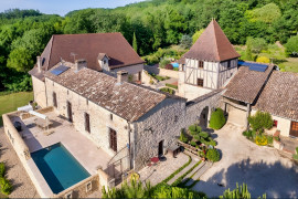 
                                                                                        Vente
                                                                                         LOT ET GARONNE DOMAINE XVème 35 HECTARES