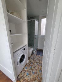 
                                                                                        Location
                                                                                         Loue appartement 40m² meublé Paris 18ème quartier