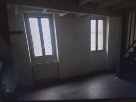 
                                                                                        Location
                                                                                         Loue appartement 44 m2