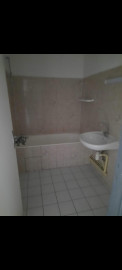 
                                                                                        Location
                                                                                         Loue appartement plein centre de Vénissieux