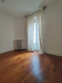 
                                                                                        Location
                                                                                         Loue appartement T2 à Lyon 3è