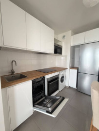 
                                                                                        Location
                                                                                         LOUE BEAU 2 PIECES NEUF - NANTERRE UNIVERSITE