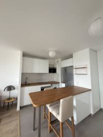 
                                                                                        Location
                                                                                         LOUE BEAU 2 PIECES NEUF - NANTERRE UNIVERSITE