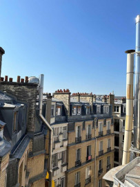 
                                                                                        Location
                                                                                         Loue chambre de bonne meublée (9m², Paris)