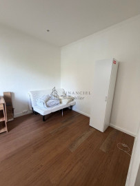 
                                                                                        Location
                                                                                         LOUE CHARMANT STUDIO + JARDIN