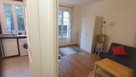 
                                                                                        Location
                                                                                         Loue charmant studio Meublé à Courbevoie