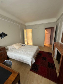 
                                                                                        Location
                                                                                         Loue en meublé T2 à Paris 9eme