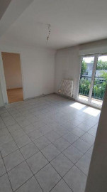 
                                                                                        Location
                                                                                         Loue F3
