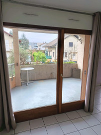 
                                                                                        Location
                                                                                         Loue joli T2 de 43 m2