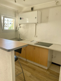 
                                                                                        Location
                                                                                         Loue jolie T1 traversant 25 m2 avec balcon et cave