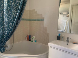 
                                                                                        Location
                                                                                         Loue meublé 2 pièces - Paris Gobelin, 45m²