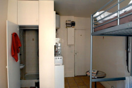 
                                                                                        Location
                                                                                         Loue studio à Montmartre