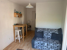 
                                                                                        Location
                                                                                         Loue studio meublé