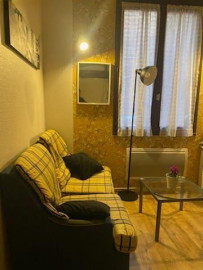 
                                                                                        Location
                                                                                         Loue studio meublé