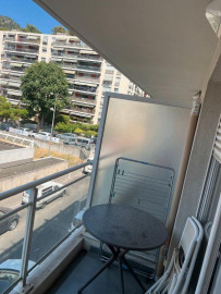 
                                                                                        Location
                                                                                         Loue studio pour étudiant