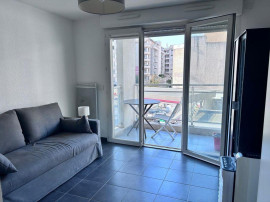 
                                                                                        Location
                                                                                         Loue studio pour étudiant