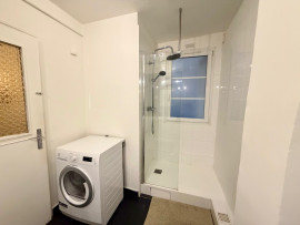 
                                                                                        Location
                                                                                         LOUE SUPERBE 3 PIECES MEUBLE - 56 m²