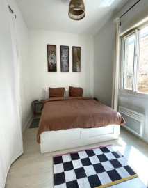 
                                                                                        Location
                                                                                         Loue superbe appartement refait à neuf très calme