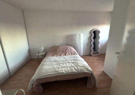 
                                                                                        Location
                                                                                         Loue T2 42m² avec parking à Croix de Pierre