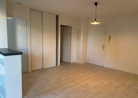 
                                                                                        Location
                                                                                         Loue t2 basso cambo/ météo france