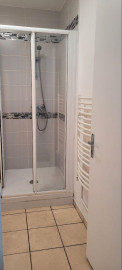 
                                                                                        Location
                                                                                         Loue T2 meublé centre-ville