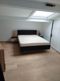 
                                                                                        Location
                                                                                         Loue T2 meublé en duplex