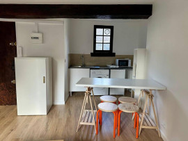 
                                                                                        Location
                                                                                         Loue T2 - Plein centre Nantes - 30m²