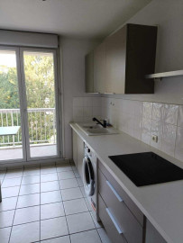 
                                                                                        Location
                                                                                         Loue T4 au calme  Plateau de Saint Rambert 69009