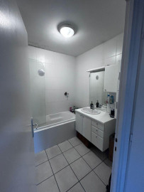 
                                                                                        Location
                                                                                         Loue T4 sur le plateau de Saint Rambert 69009.