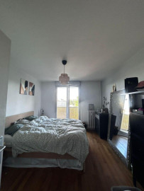 
                                                                                        Location
                                                                                         Loue T4 sur le plateau de Saint Rambert 69009.