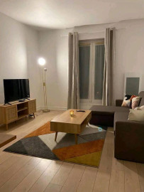 
                                                                                        Location
                                                                                         Lumineux 2 pièces meublé - charme et confort