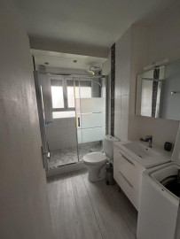 
                                                                                        Location
                                                                                         Lyon 3 - Bel appartement meublé calme et lumineux.