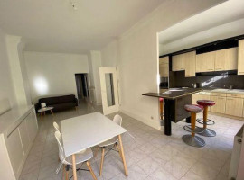 
                                                                                        Location
                                                                                         LYON 3 Superbe terrasse PROCHE SAXE GAMBETTA