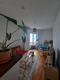 
                                                                                        Location
                                                                                         Lyon 7eme