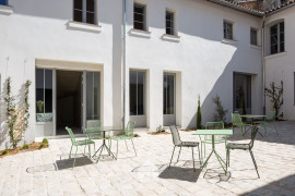 
                                                                                        Location
                                                                                         Madeleine 2