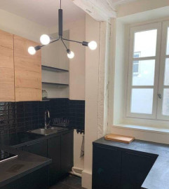 
                                                                                        Location
                                                                                         Magnifique 2 pièces meublé 38 m² à Paris 11