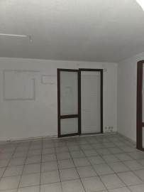 
                                                                                        Location
                                                                                         Magnifique  appartement  dans un petit paradis