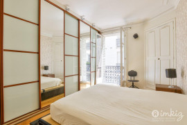 
                                                                                        Vente
                                                                                         Magnifique appartement de 4 pièces - Paris 11ème